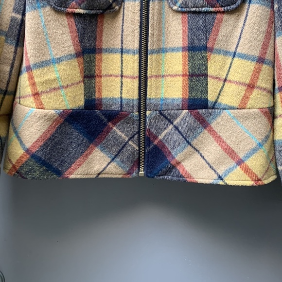 Plaid Fall Jacket. - Picture 6 of 13